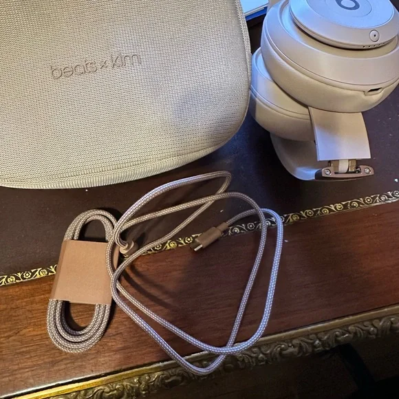 Beats by Kim Tan Headphones with Case - Picture 1 of 3